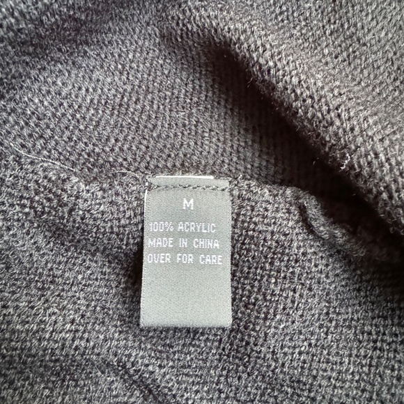 AB Studio Women's Chic Black Poncho Shrug Sweater NWT Medium Button Detailing - Picture 6 of 8